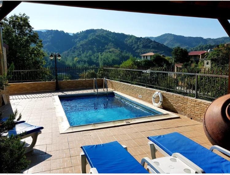 The Love Holiday House Tris Elies Εξωτερικό φωτογραφία