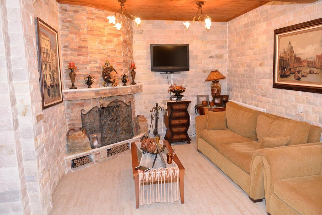 The Love Holiday House Tris Elies Εξωτερικό φωτογραφία