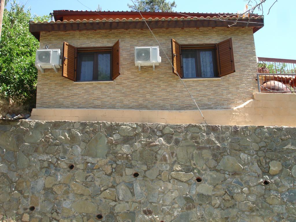 The Love Holiday House Tris Elies Εξωτερικό φωτογραφία